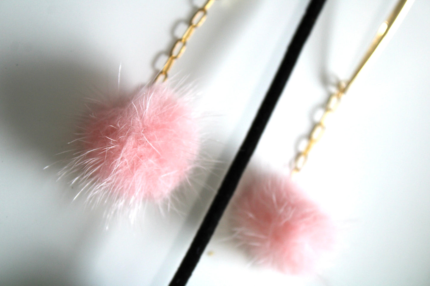 IFA - Rabbit pom-pom earrings